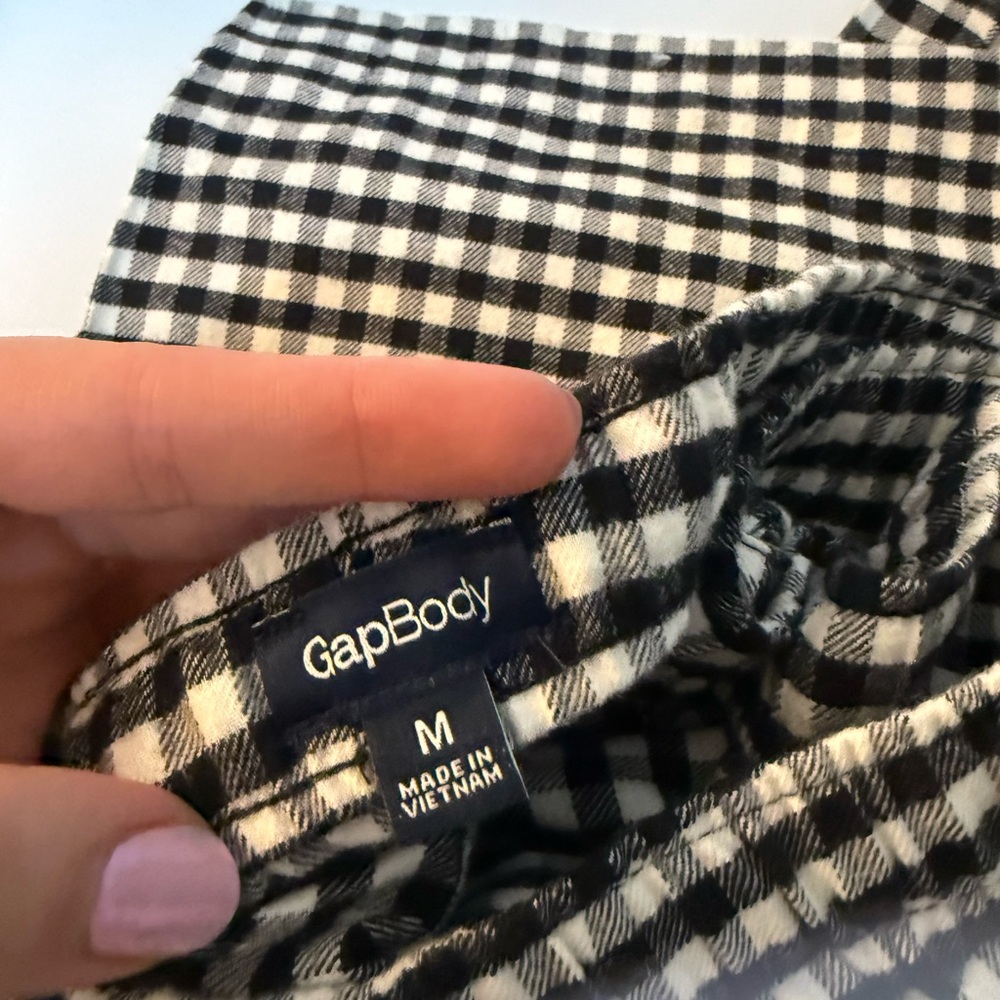 GapBody Black and White Checkered Men’s Bottoms - Picture 2 of 4